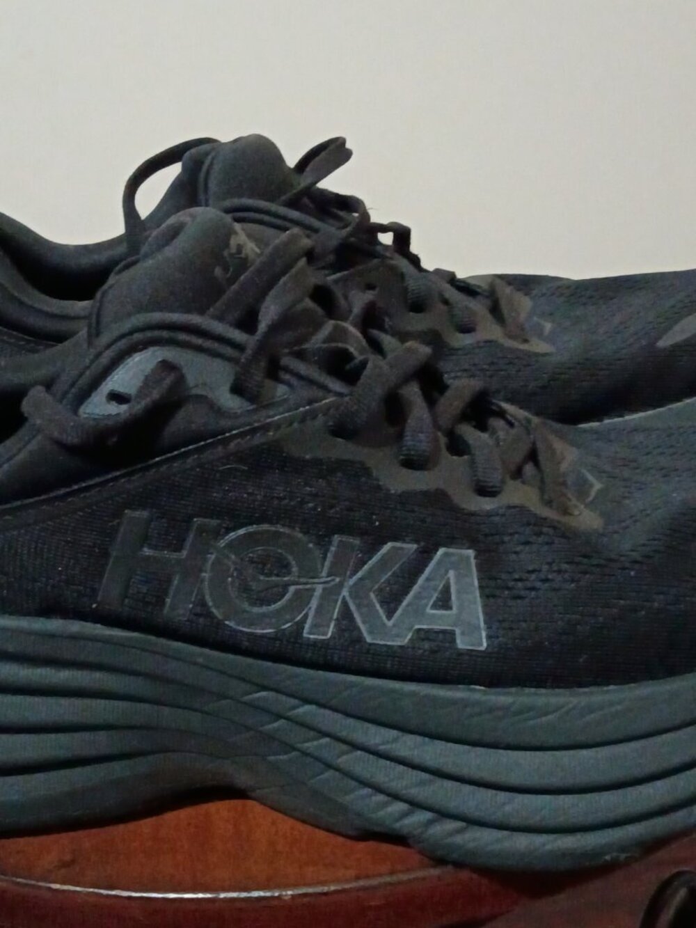Hoka One One Bondi 8 Womens size 10B Black White Running Shoes 1127952 BBLC - Picture 4 of 13